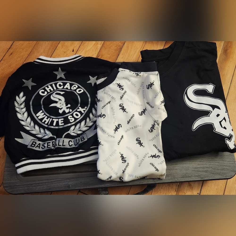 2005 Chicago White Sox Onesie, Jacket, adult shirt